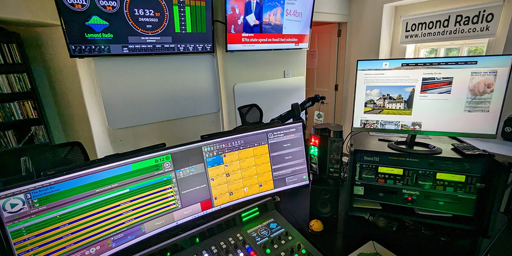 Lomond Radio is the Community Radio Station Vale of Leven Lomond Radio is the Community Radio Station Vale of Leven